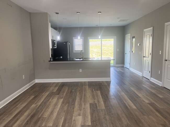 Photo - 49 Melissa Ln Townhome