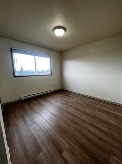 Building Photo - 8604-8687 Ave