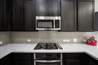 Building Photo - 24238 Golden Fallow Dr