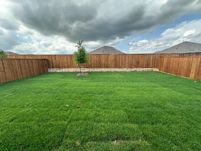 Building Photo - 2909 Kings Table Ct