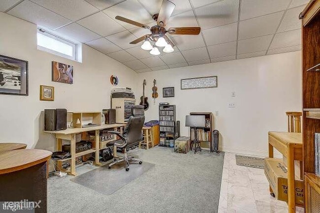 Foto del edificio - 1 br, 1 bath House - 104 cedar Brook rd