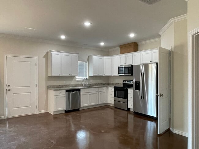 Building Photo - Hallsville