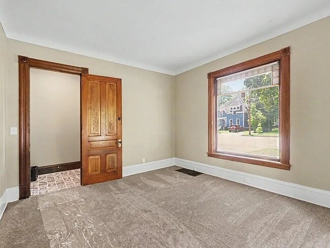 Building Photo - 710 Wheaton Ave