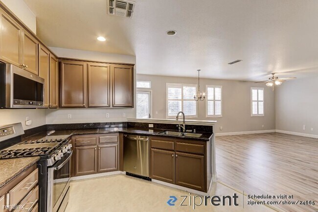 Foto del edificio - 3 br, 3 bath House - 657 Humbert St, Folso...