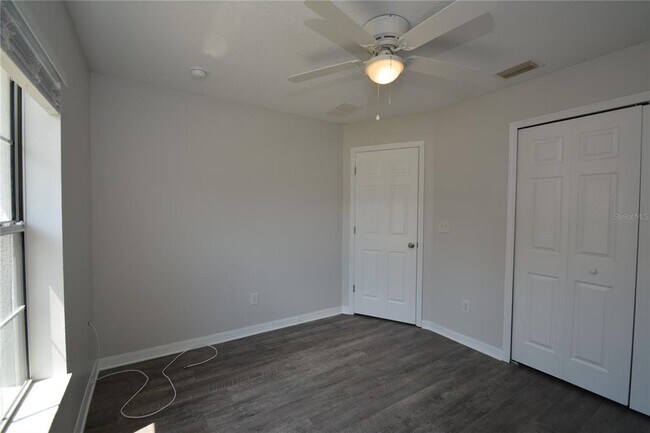 Building Photo - 3 Lewis Shire Pl