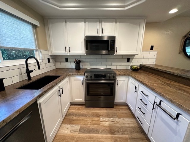 Foto del edificio - 1929 Alga Rd