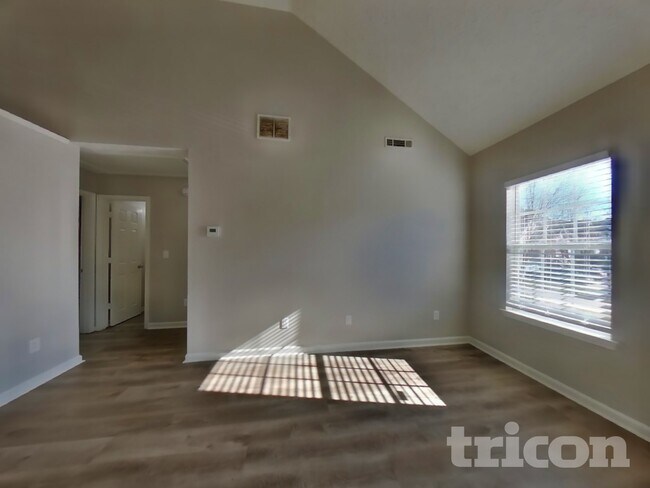 Foto del edificio - 1270 St Francis Ct