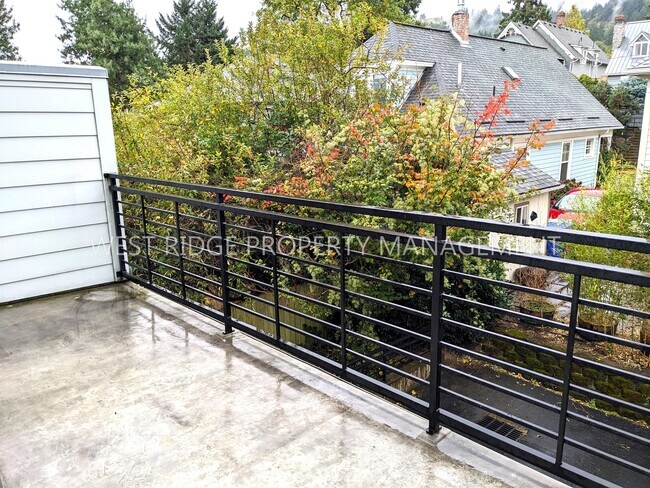 Foto del edificio - 4643 S Corbett Ave