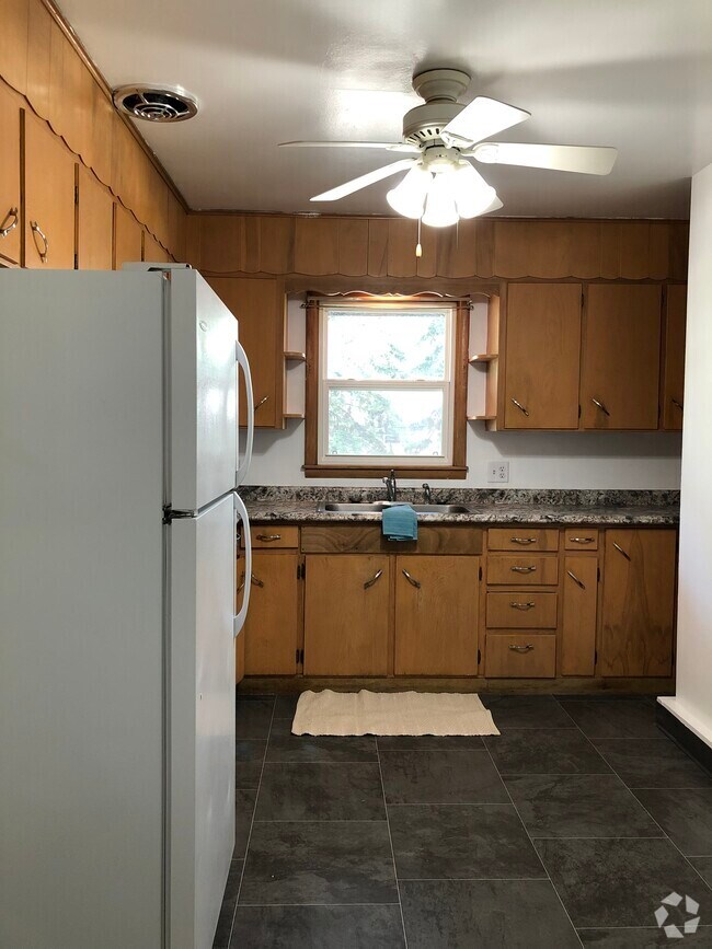 Apartments For Rent in Cleveland ND with Yard 1 Rentals