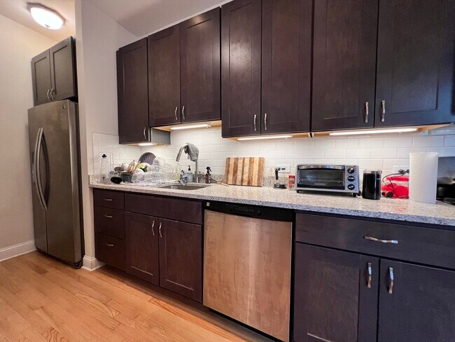 Foto del edificio - 2921 N Whipple St