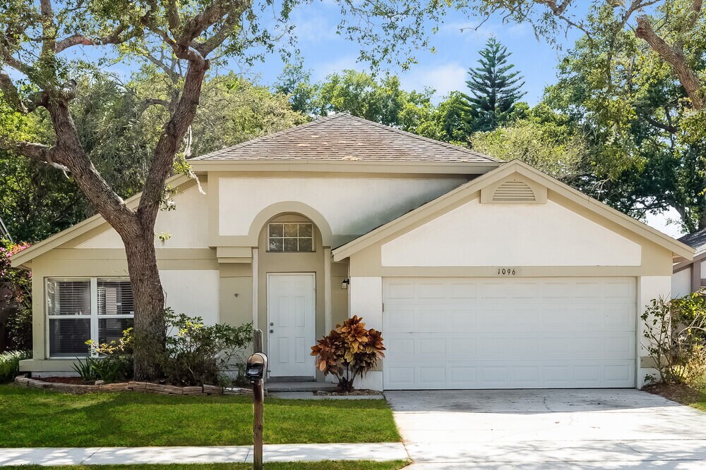 Foto principal - 1096 Manigan Ave