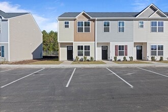 Building Photo - 162 Buckhorn Ave