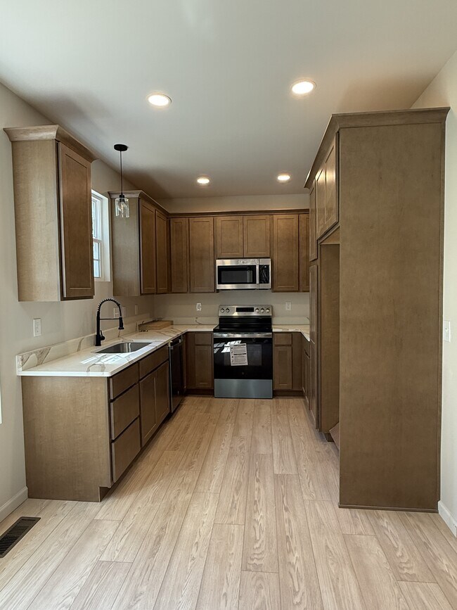 Foto del edificio - 2213 Cityview Ave