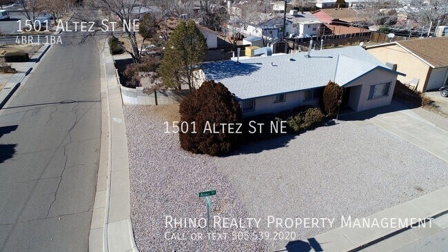 Foto del edificio - Charming 4 Bedroom, Corner Lot in the NE H...