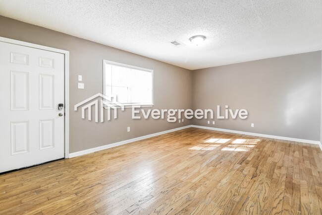 Building Photo - 923 Edgehill