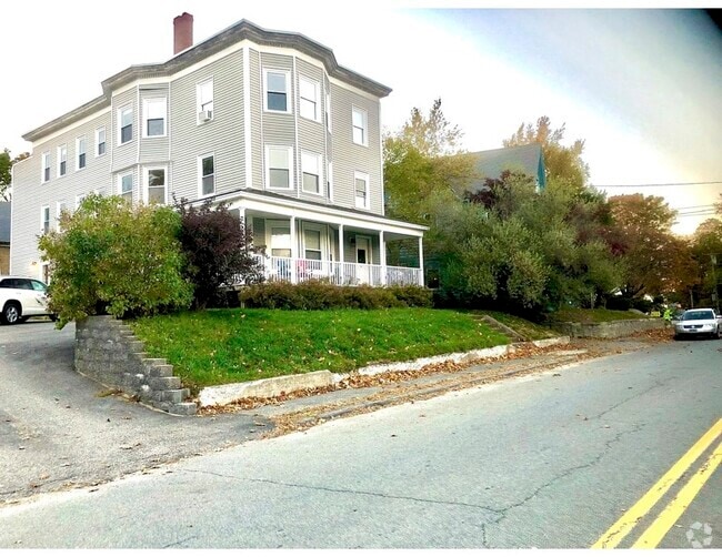 Building Photo - 333 Preble St