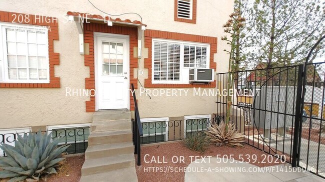 Building Photo - Welcome to Alhambra Court! Studio, 1 Bath!