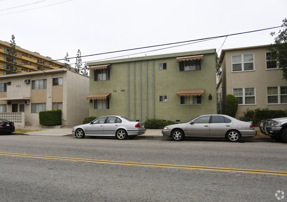 Building - 405 E Harvard St