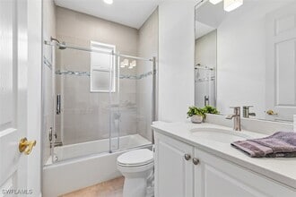 Building Photo - 657 Soliel Dr