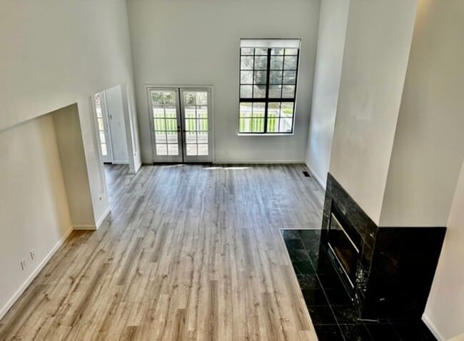 Building Photo - Beautiful Sonoma Greens Home Over Looking ...