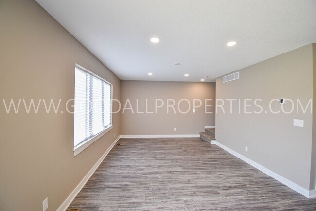 Building Photo - Don't Miss this Wonderful Deal in Desoto!!...