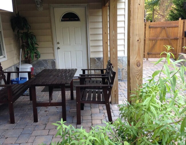 Great Pine Apartments under 3,000 Rockville, MD 2 Rentals