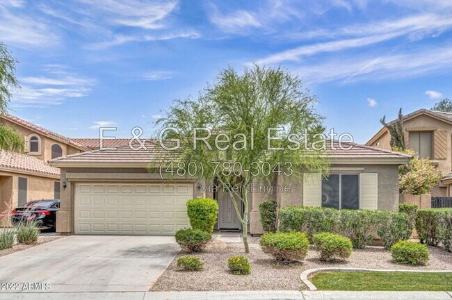 Building Photo - 1167 N Cholla St