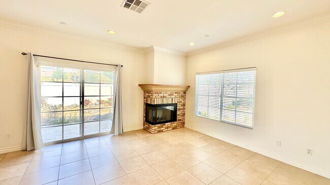 Building Photo - Great Single Story Home Minutes from Everything in Quiet cul-de-sac Street & Neighborhood Locatio...