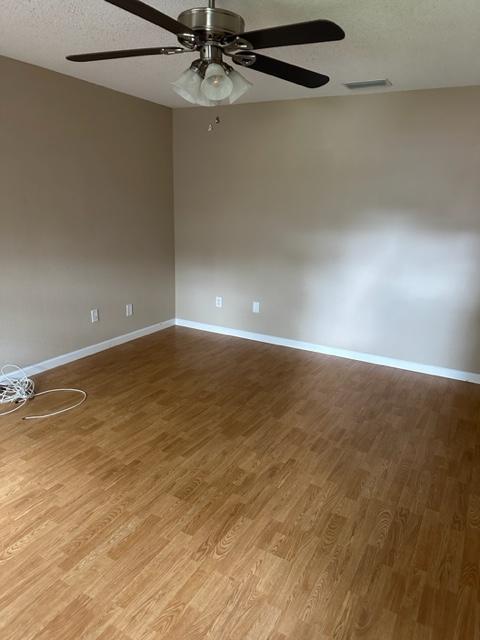 Foto del edificio - 1105 Santa Cruz Ave