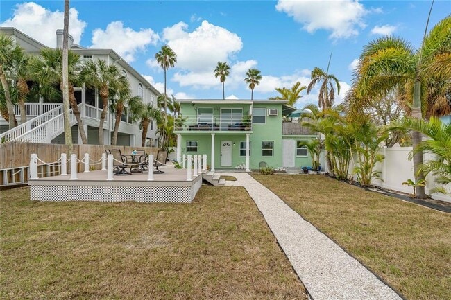 Building Photo - 8441 Bayshore Dr