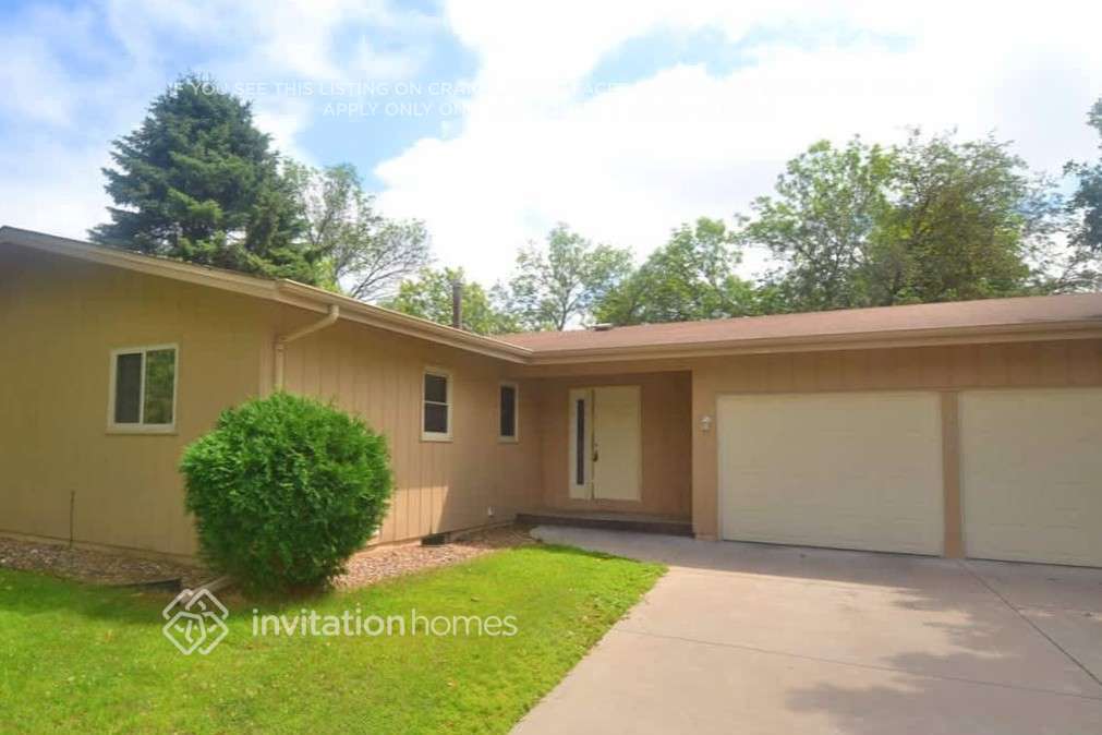 Foto principal - 7818 Hampshire Cir N