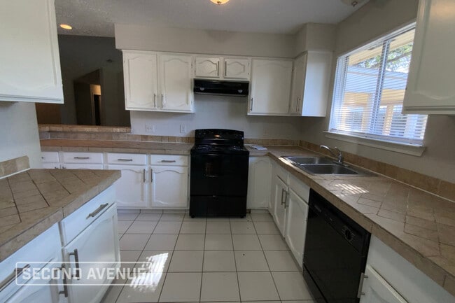 Foto del edificio - 15907 Wingdale Dr