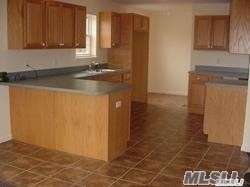 Building Photo - 113 Moriches Rd