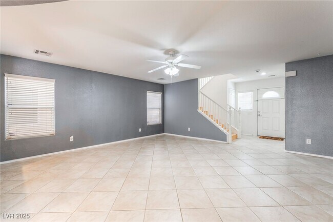 Building Photo - 698 Iron Bridge St