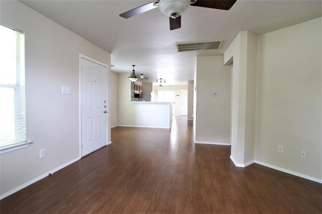 Building Photo - 20641 Patriot Park Ln
