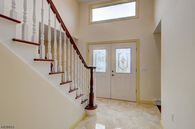 Building Photo - 5 Esterville court
