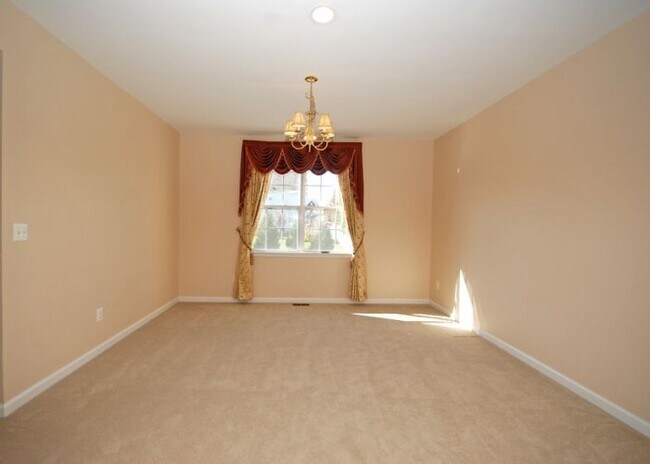 Foto del edificio - 17 Princeton Highlands Blvd