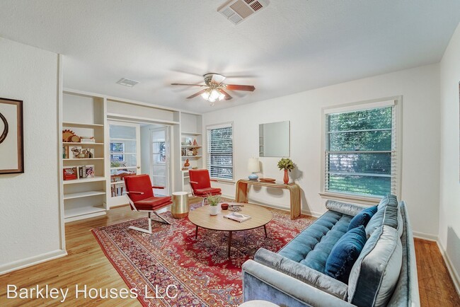Building Photo - 3 br, 2 bath House - 912 Field