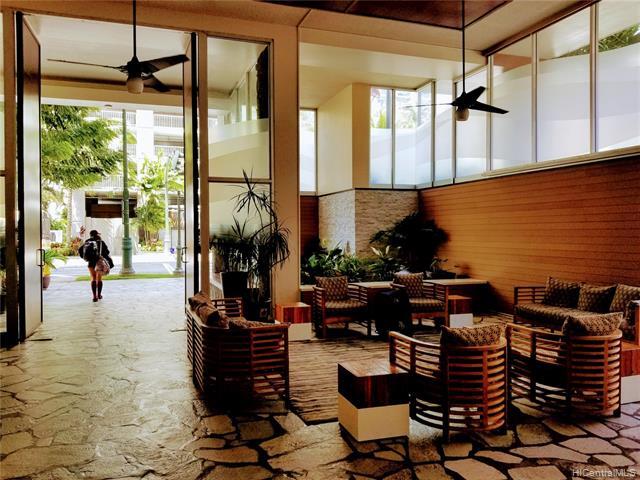 Building Photo - 2427 Kuhio Ave.