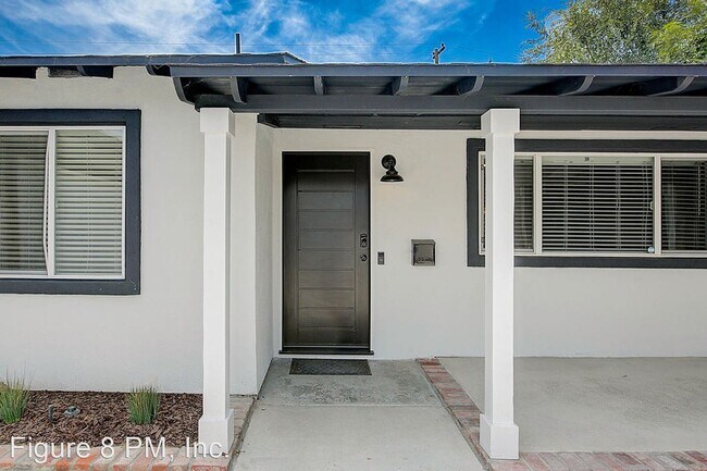 Building Photo - 4 br, 2.5 bath House - 610 Chesham Ave,