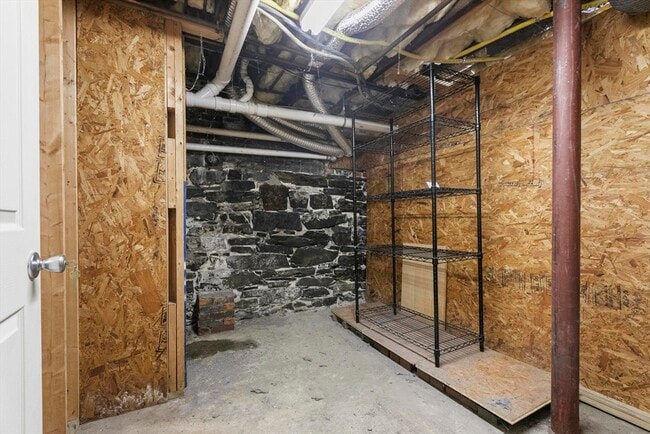 Building Photo - 210 Prospect St