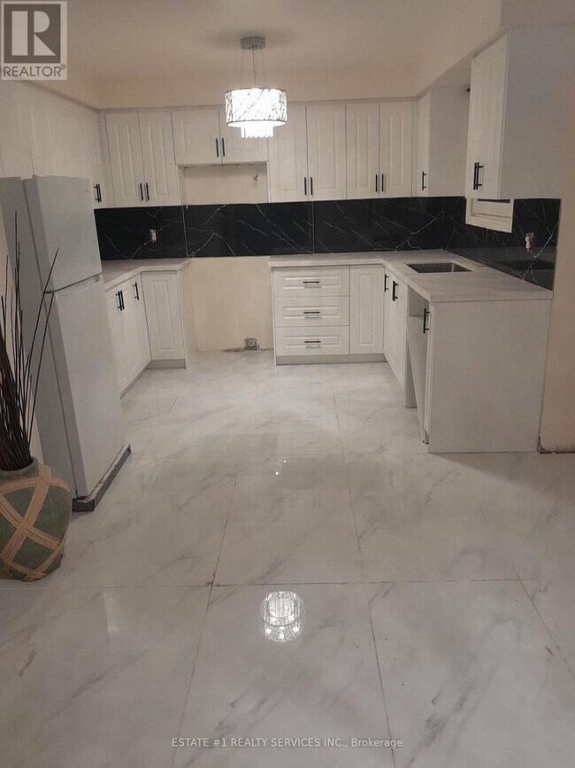 Building Photo - 36 Cousins Ct