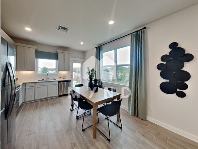 Building Photo - 897 Casina Cir [Model]