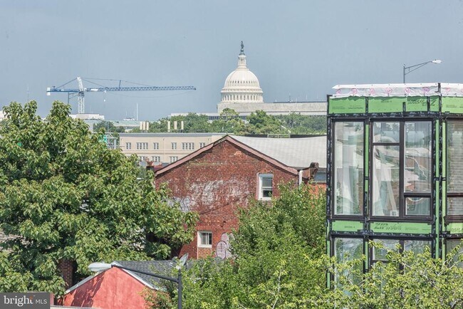 Foto del edificio - 816 Potomac Ave SE