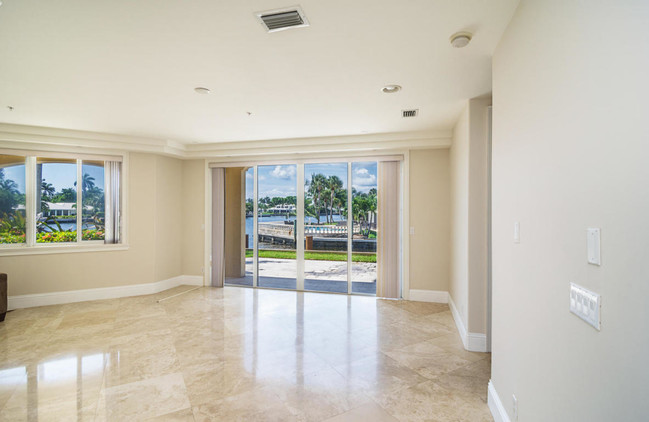 Building Photo - 3071  Waterside Circle 63