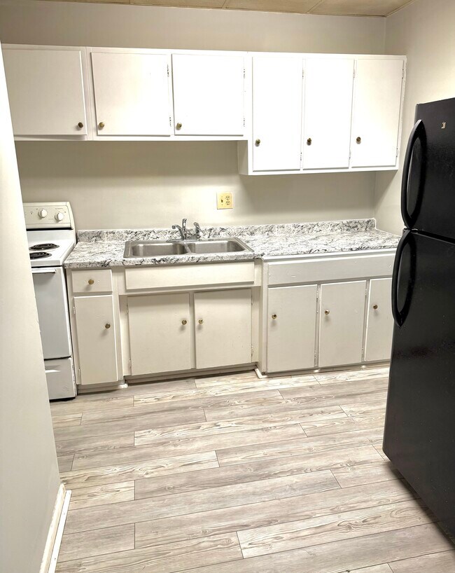 Foto del edificio - 100 Carter Dr