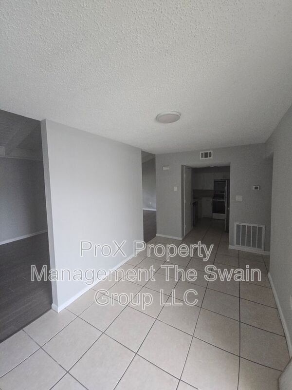 Foto del edificio - 401 W Florida Ave