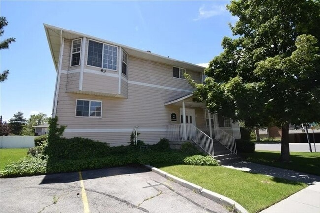 Foto del edificio - 800 Gatewood Dr