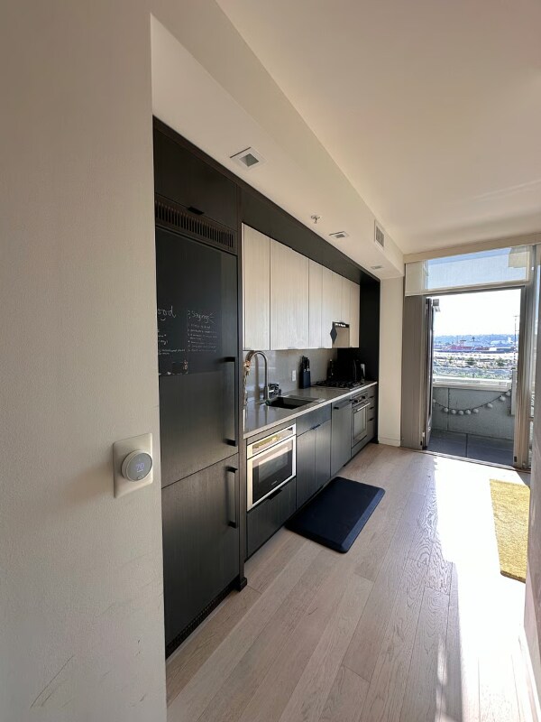 Foto principal - 590 1st Ave S