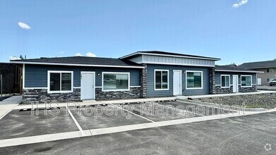 Building Photo - 3917 W Van Giesen St